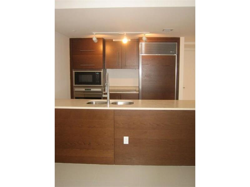 475Brickell Ave, Miami, FL 33131