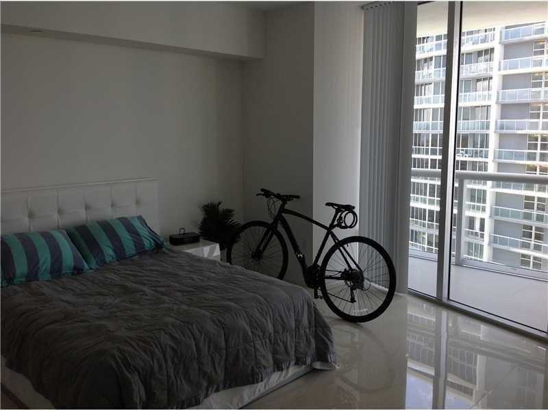 475Brickell Ave, Miami, FL 33131