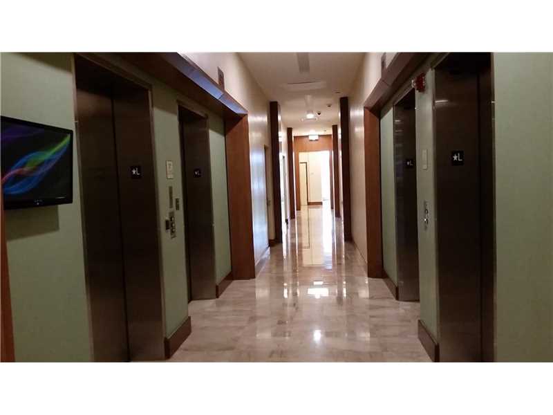 31 Southeast 5th St, Miami, FL 33131