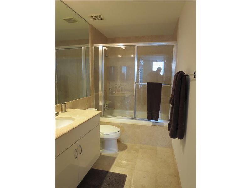 801Brickell Key Blvd, Miami, FL 33131