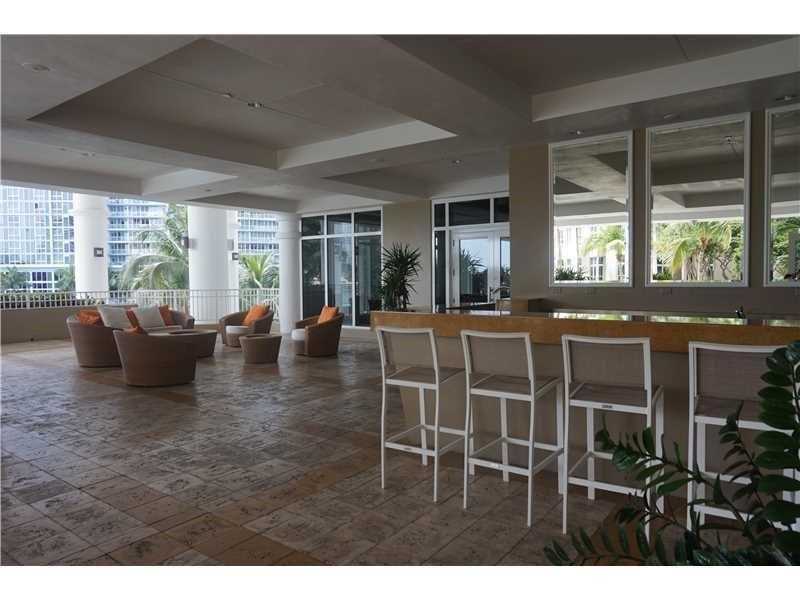801Brickell Key Blvd, Miami, FL 33131