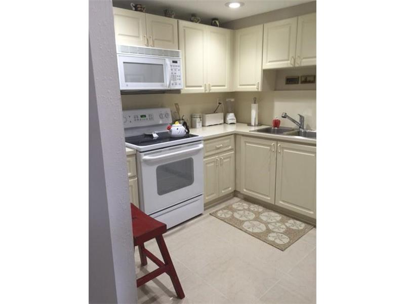 1450 Brickell Bay Dr 1011, Miami, FL 33131
