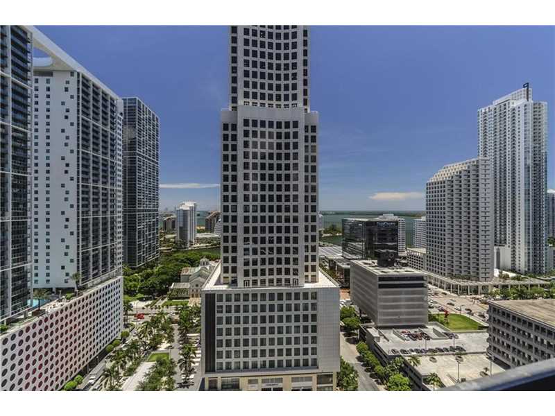 68 SE 6 St 1805, Miami, FL 33131
