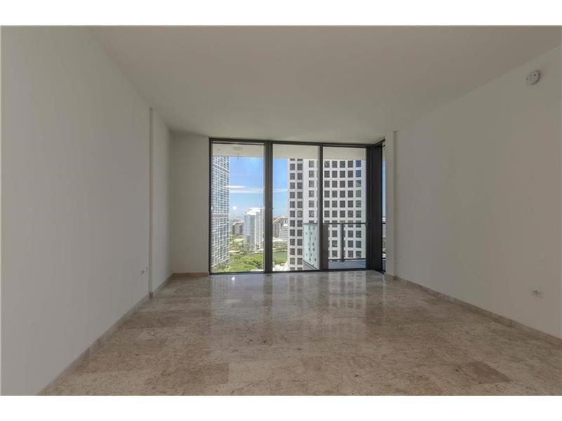 68 SE 6 St 1805, Miami, FL 33131