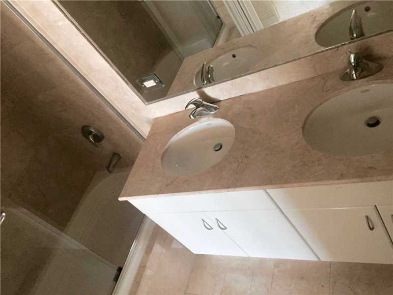 801BRICKELL KEY BL, Miami, FL 33131