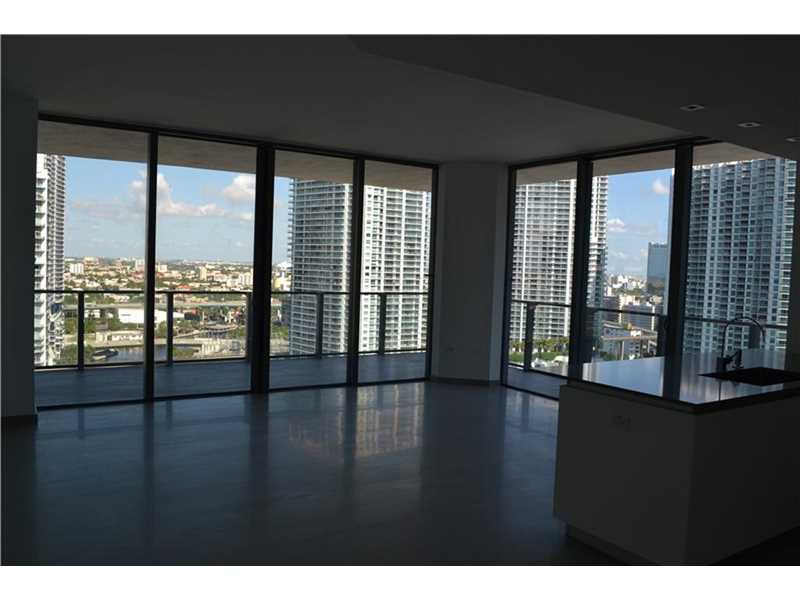 68 SE 6 ST 1912, Miami, FL 33131