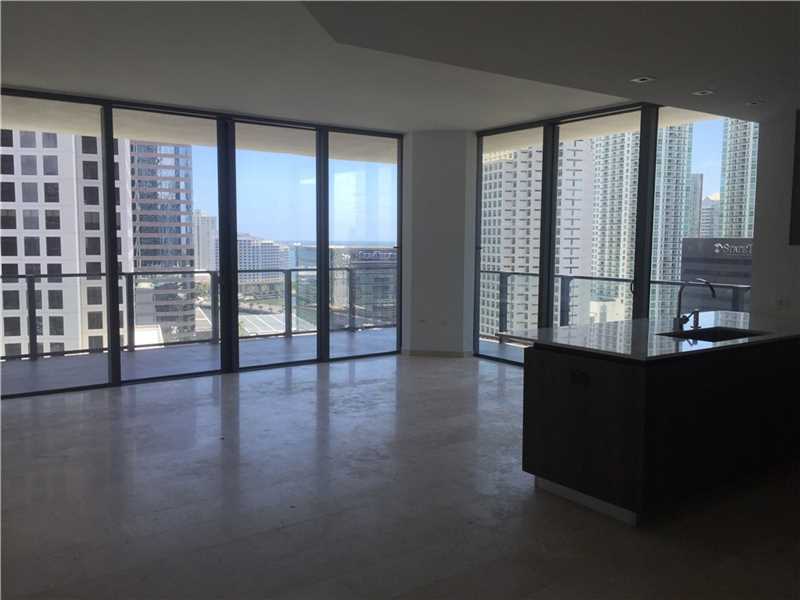 68 Southeast 6 ST, Miami, FL 33131