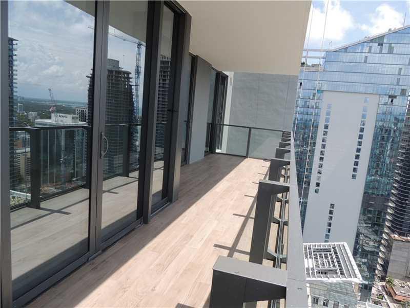 68 SE 6th # 3410, Miami, FL 33131