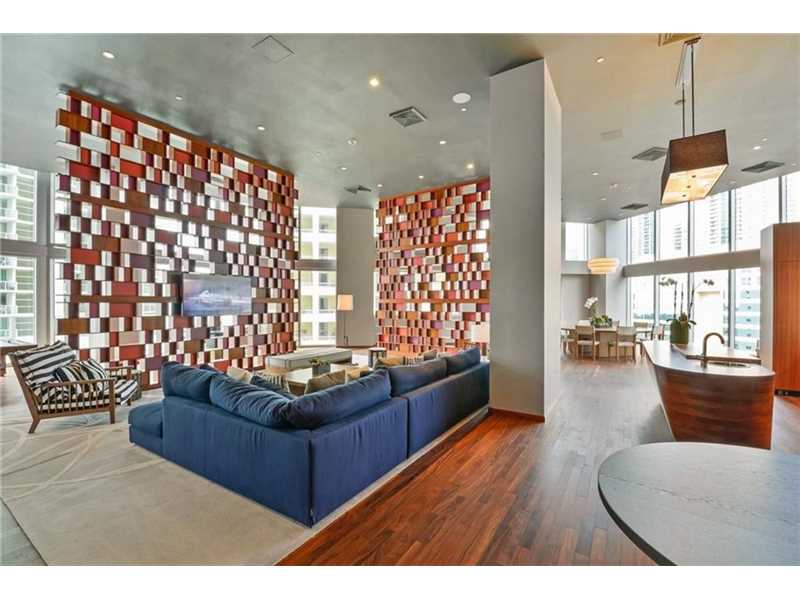 1300Brickell Bay Dr, Miami, FL 33131