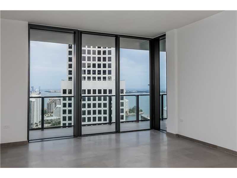 68 Southeast 6 ST, Miami, FL 33131