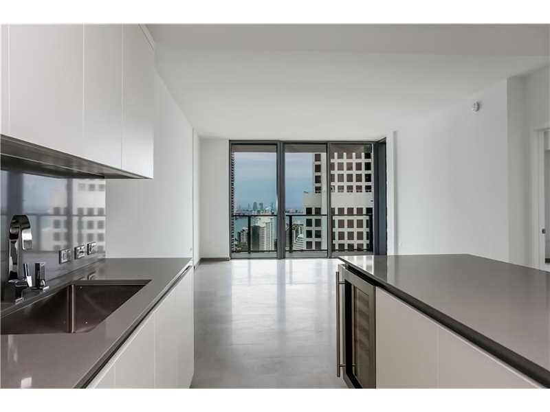 68 Southeast 6 ST, Miami, FL 33131