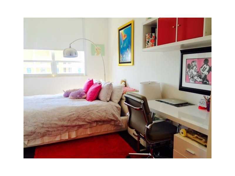 801Brickell Key Blvd, Miami, FL 33131