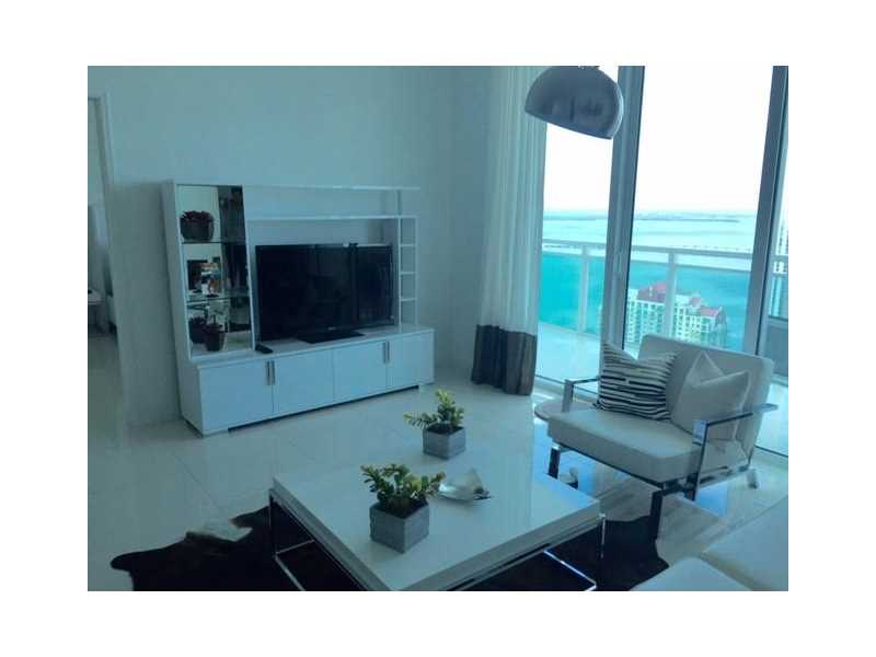950 Brickell Bay Dr 5205, Miami, FL 33131