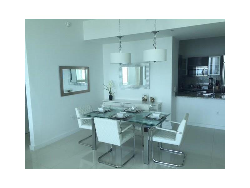 950 Brickell Bay Dr 5205, Miami, FL 33131