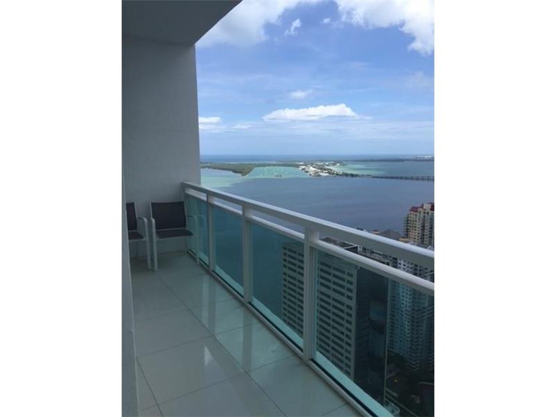 950 Brickell Bay Dr 5205, Miami, FL 33131