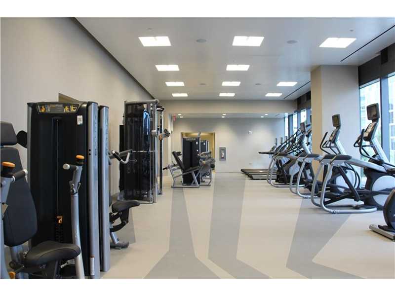 68 Southeast 6 ST, Miami, FL 33131