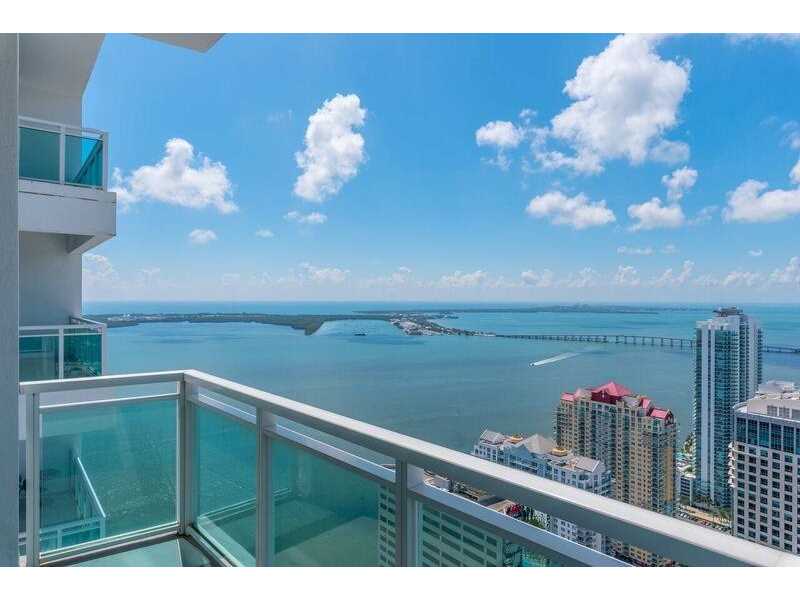 950Brickell Bay Dr, Miami, FL 33131