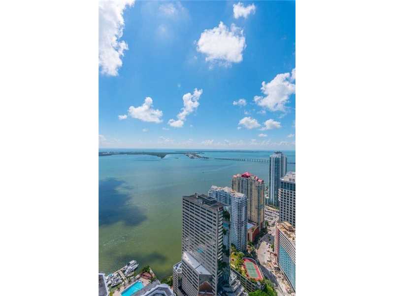950Brickell Bay Dr, Miami, FL 33131