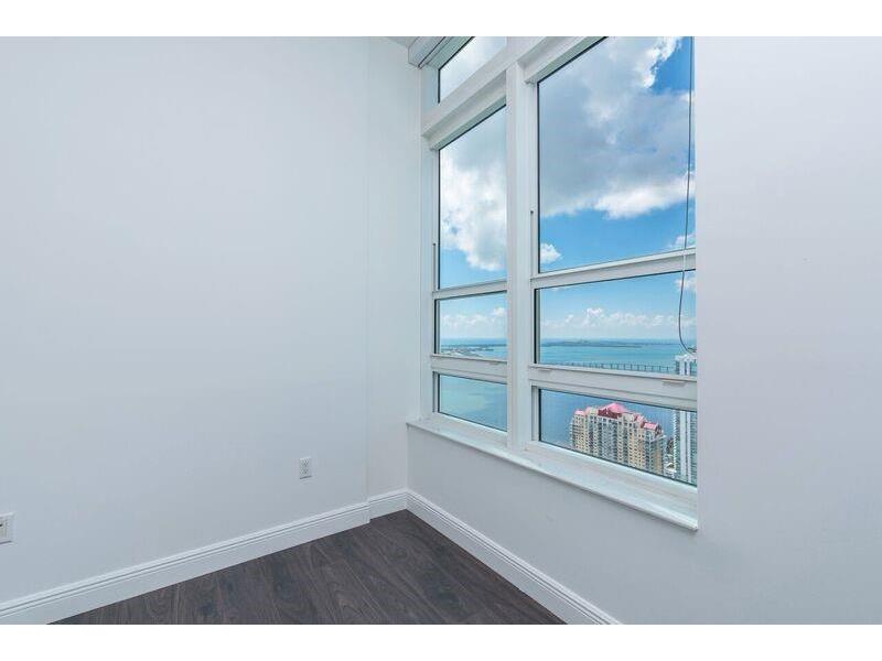 950Brickell Bay Dr, Miami, FL 33131