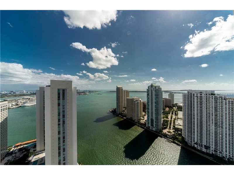 300 South Biscayne Blvd, Miami, FL 33131