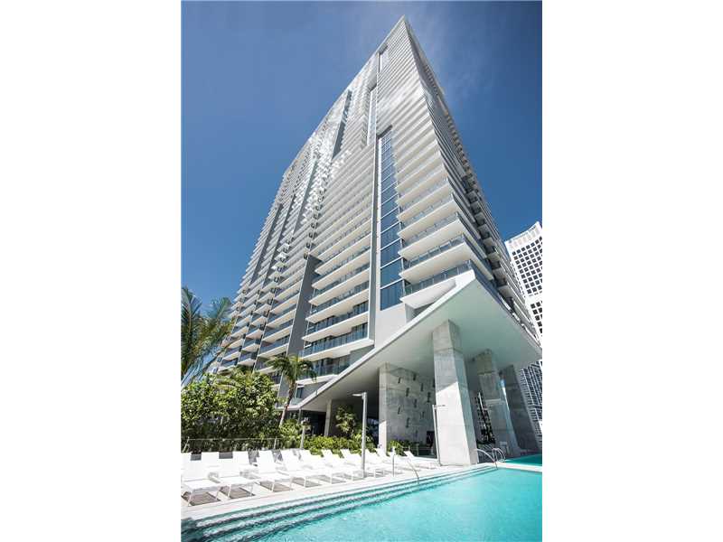 68 Southeast 6th Street, Miami, FL 33131