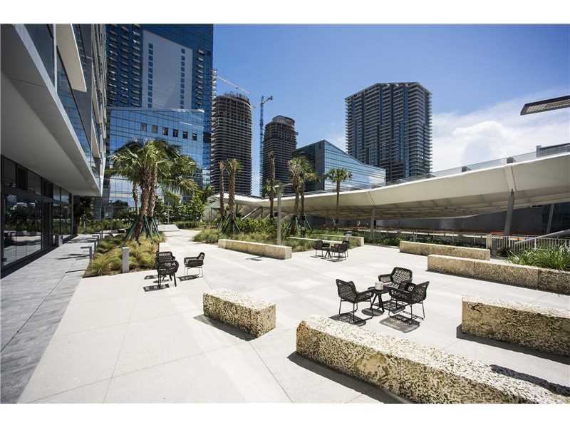 68 Southeast 6th Street, Miami, FL 33131