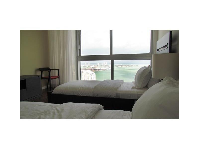 495BRICKELL AV, Miami, FL 33131