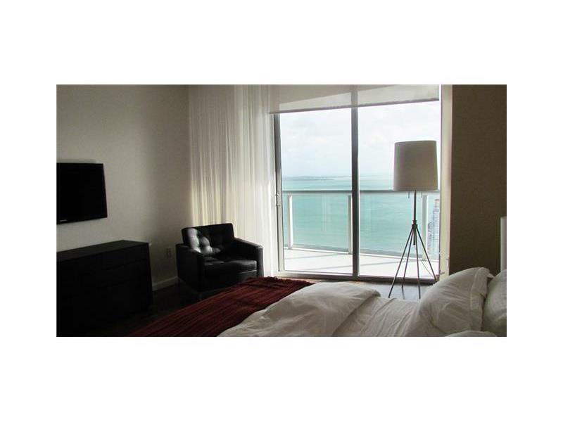 495BRICKELL AV, Miami, FL 33131