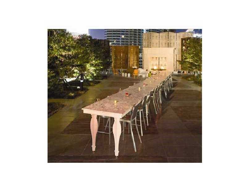 495BRICKELL AV, Miami, FL 33131