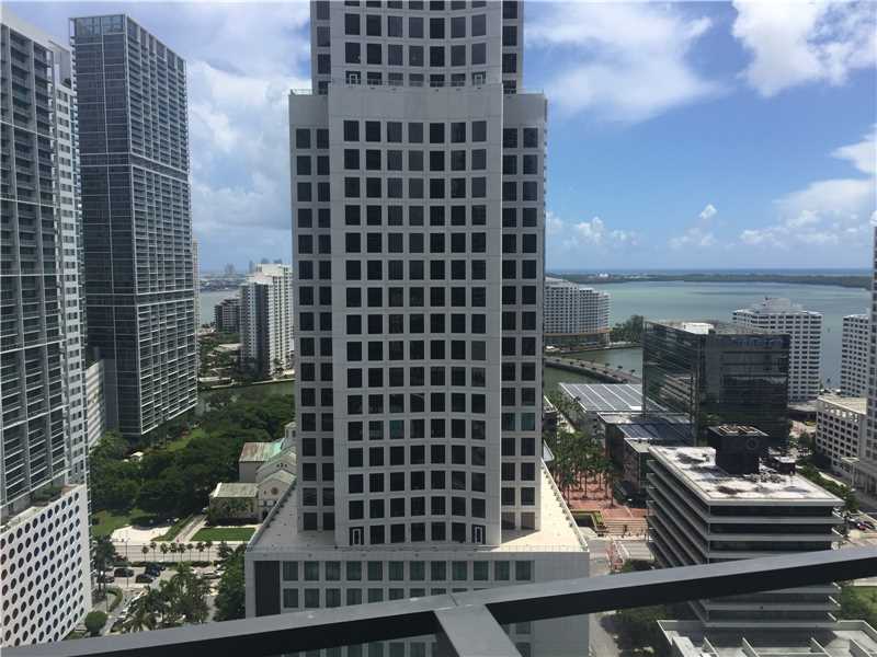68 Southeast 6 ST, Miami, FL 33131
