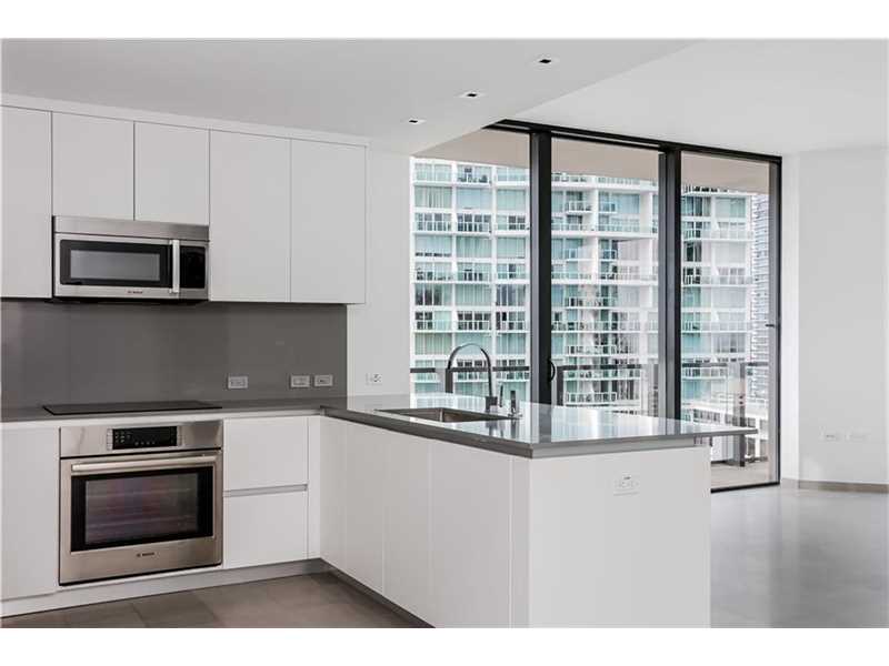 68 Southeast 6 ST, Miami, FL 33131