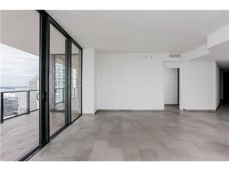68 Southeast 6 ST, Miami, FL 33131
