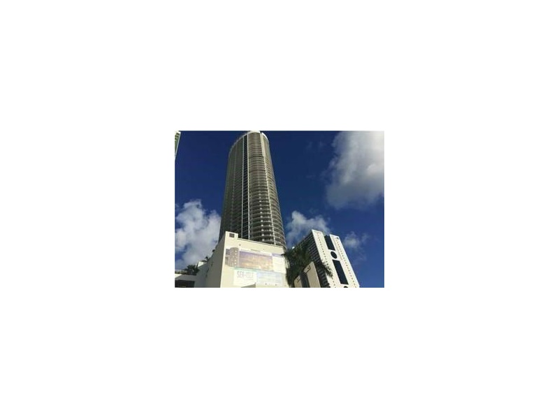 1750 North Bayshore Dr, Miami, FL 33132