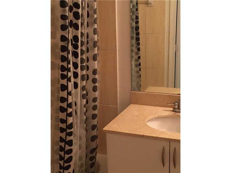 1750 North Bayshore Dr, Miami, FL 33132