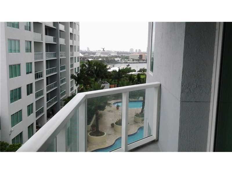 253 Northeast 2nd St, Miami, FL 33132