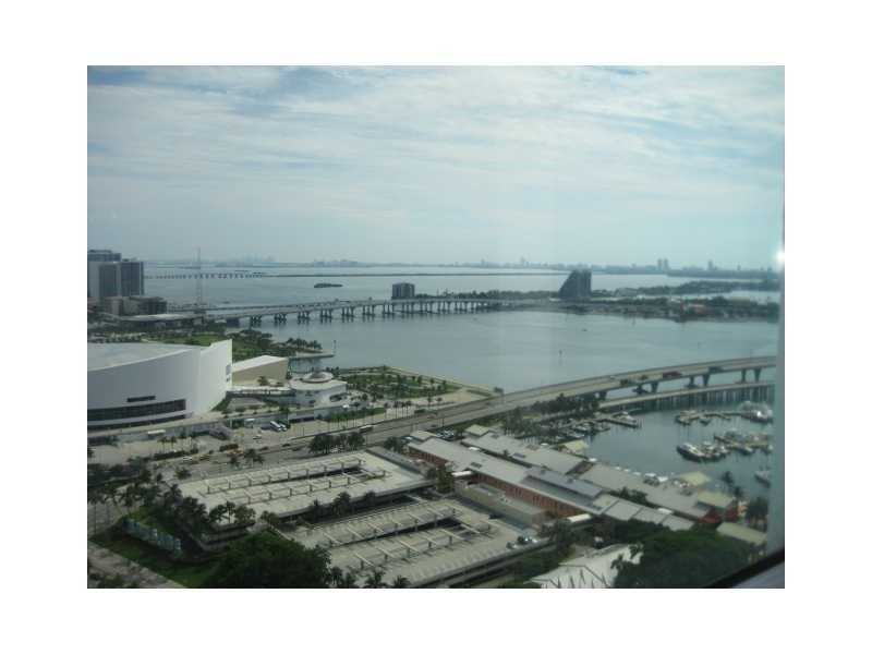 244Biscayne Blvd, Miami, FL 33132