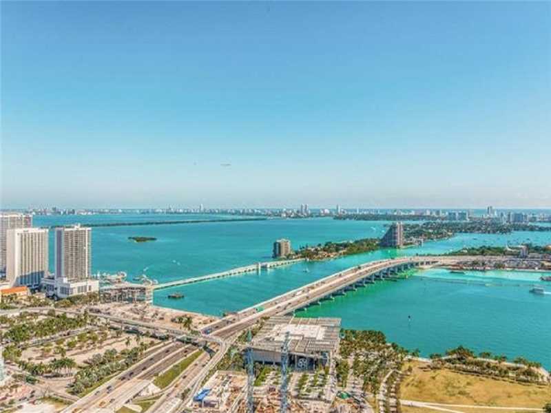 900Biscayne Blvd, Miami, FL 33132