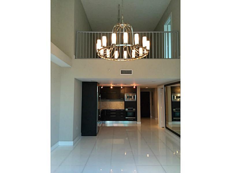 900BISCAYNE BL, Miami, FL 33132