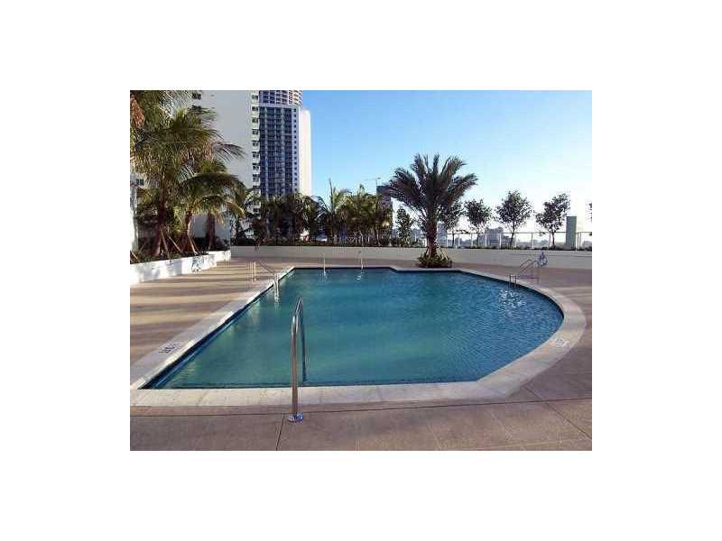 1900 North Bayshore Dr, Miami, FL 33132