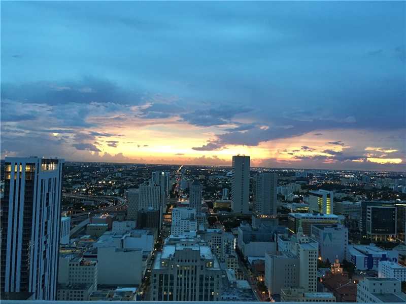 50Biscayne Blvd, Miami, FL 33132