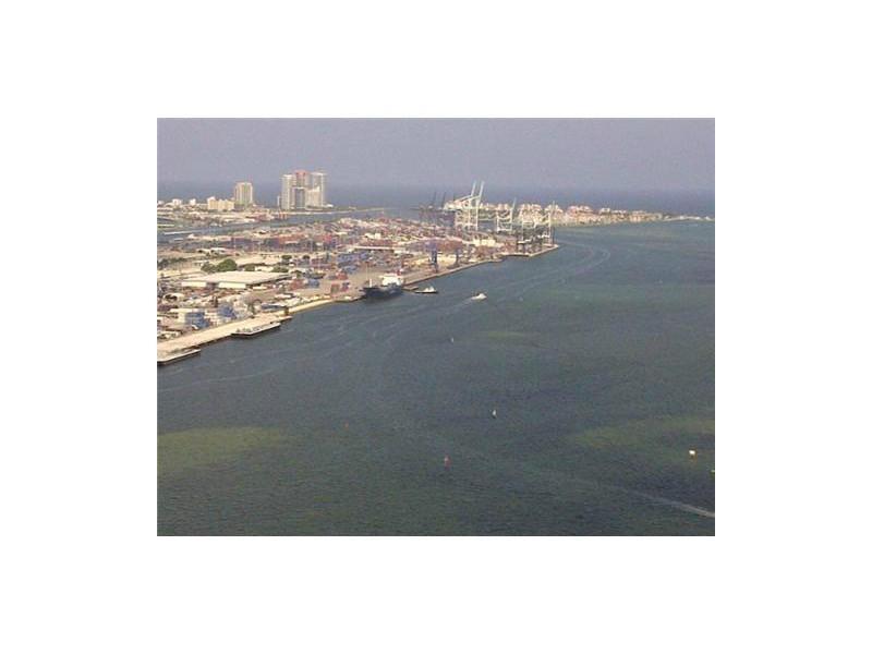 50Biscayne Blvd, Miami, FL 33132