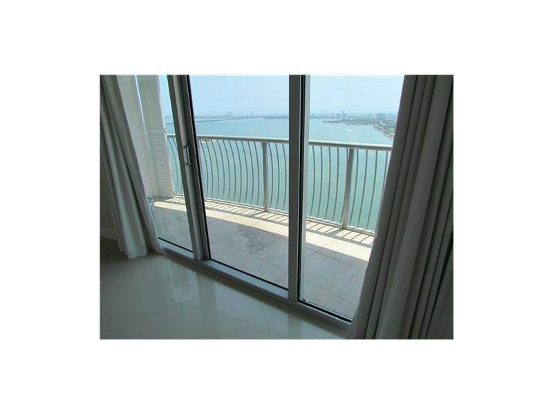 1750 N Bayshore Dr 4002, Miami, FL 33132