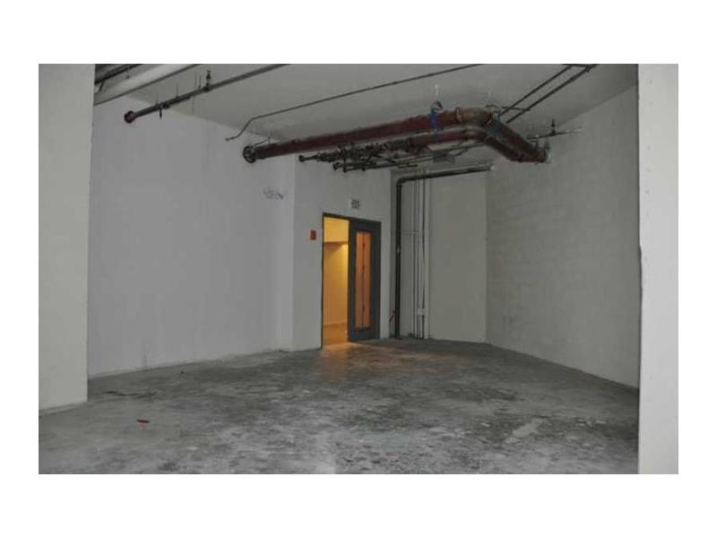 1900 North Bayshore Dr, Miami, FL 33132