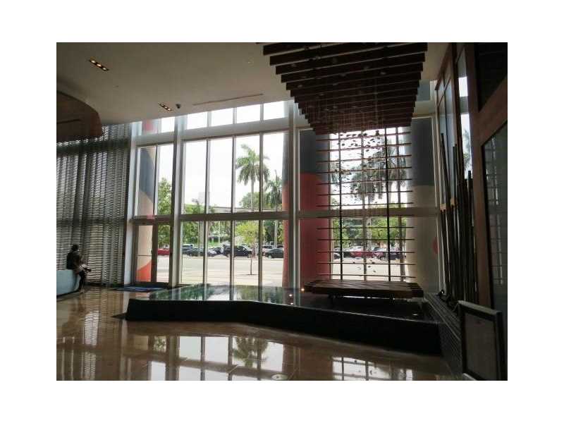 50Biscayne Blvd, Miami, FL 33132
