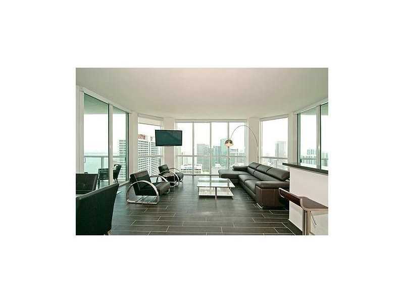 253 Northeast 2nd St, Miami, FL 33132