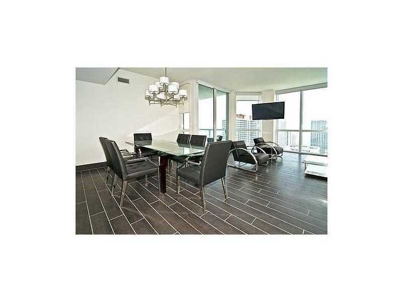 253 Northeast 2nd St, Miami, FL 33132
