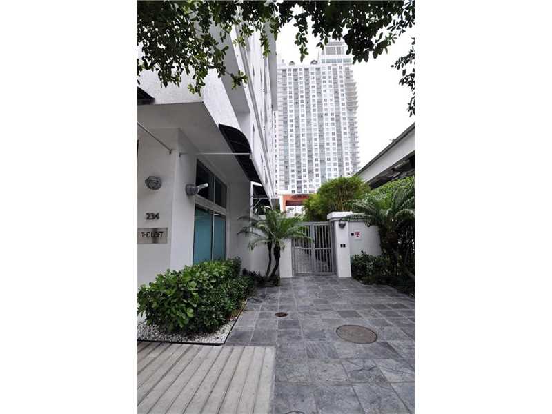 234 NE 3rd St, Miami, FL 33132
