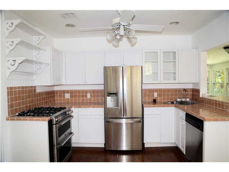 3571Linden Ln, Miami, FL 33133