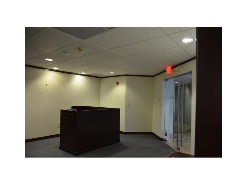 3121Commodore Plz, Miami, FL 33133