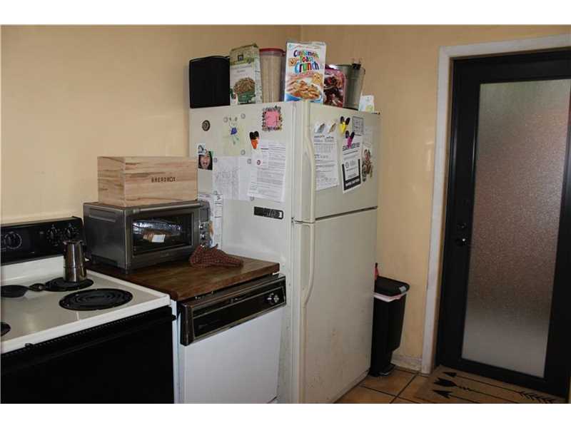 2273Secoffee Ter, Miami, FL 33133
